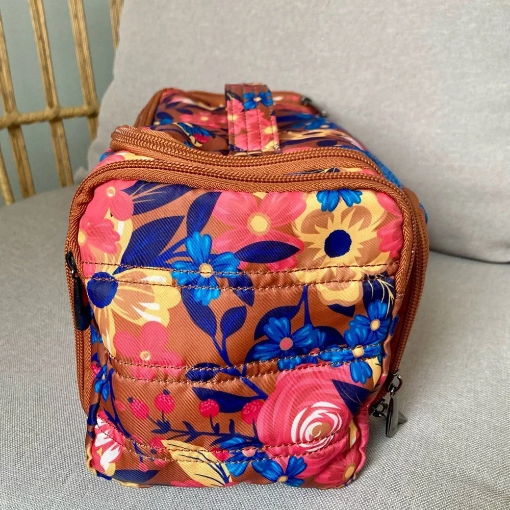✈️ Lug XXL Train Case Cosmetic Organizer – Floral Travel Case for Suitcase